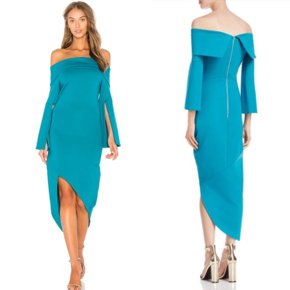 Elliatt Dresses & Skirts - ELLIATT Sparkle Jade Dress